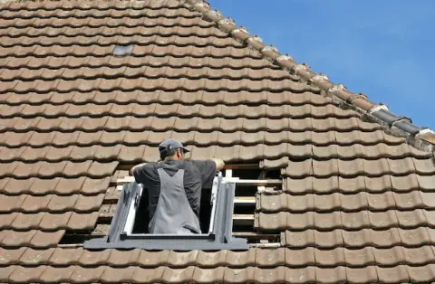 Pose de velux - Ivoy-le-Pré